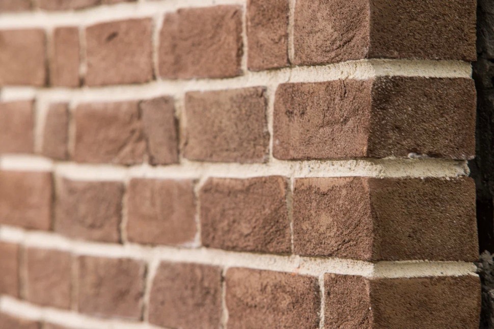 Кирпич ручной формовки Кримсон WDF